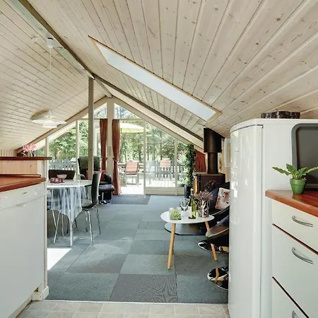 Vakantiehuis Three-bedroom Holiday In Blåvand