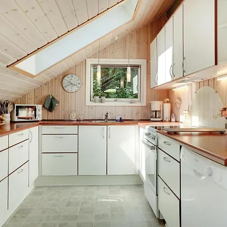 Three-bedroom Holiday In Holiday home